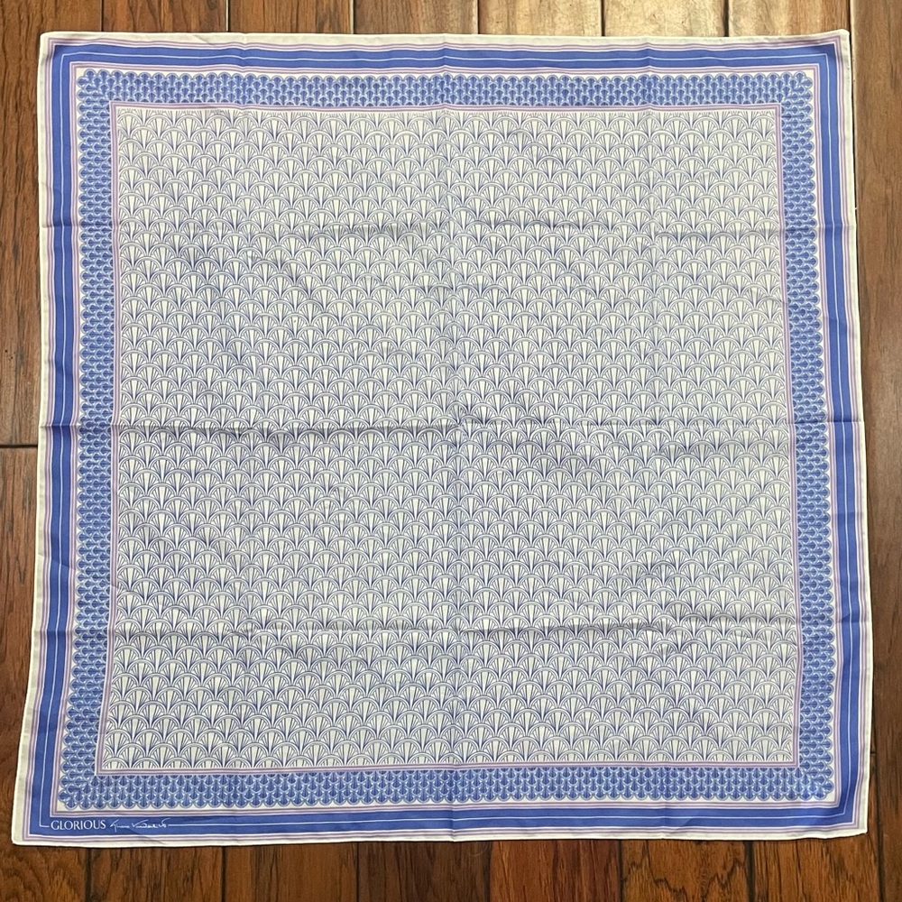 VTG Gloria Vanderbilt Glorious Scarf Blue & Lavender Purple 30x31" Made in Italy